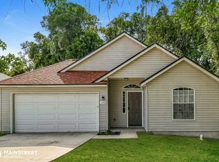 1148 Jones Creek Dr, Jacksonville, FL 32225