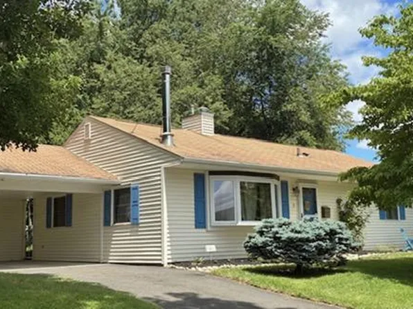 221 Devon Rd, Fairless Hills, PA 19030