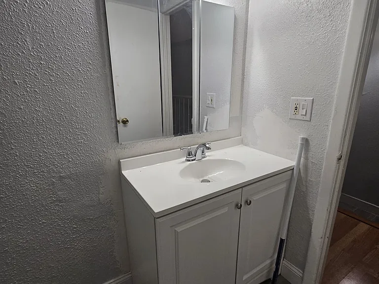 2832 Somerset Park Dr — Photo 9