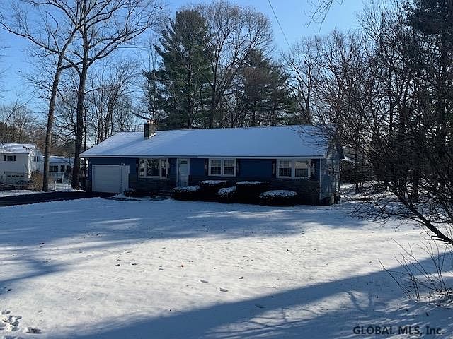 1st image of 1 Quevic Dr
