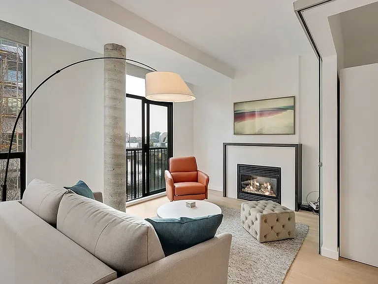 409 Swift St #312 — Photo 2