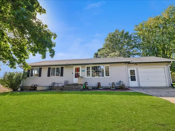 414 SE 4th St, Ogden, IA 50212
