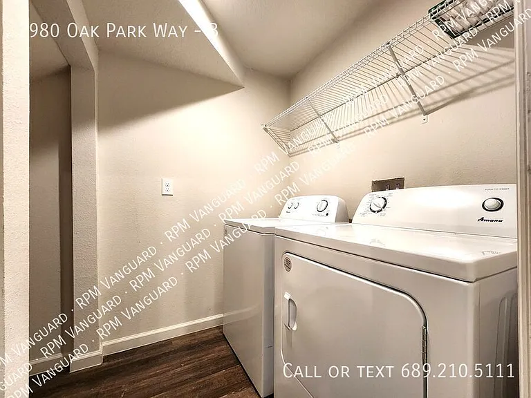 2980 Oak Park Way #B — Photo 14