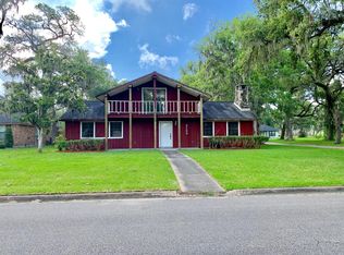 2109 Riverside Dr, West Columbia, TX 77486