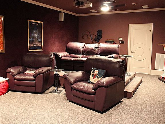 3rd image of 392 Green Cove Dr