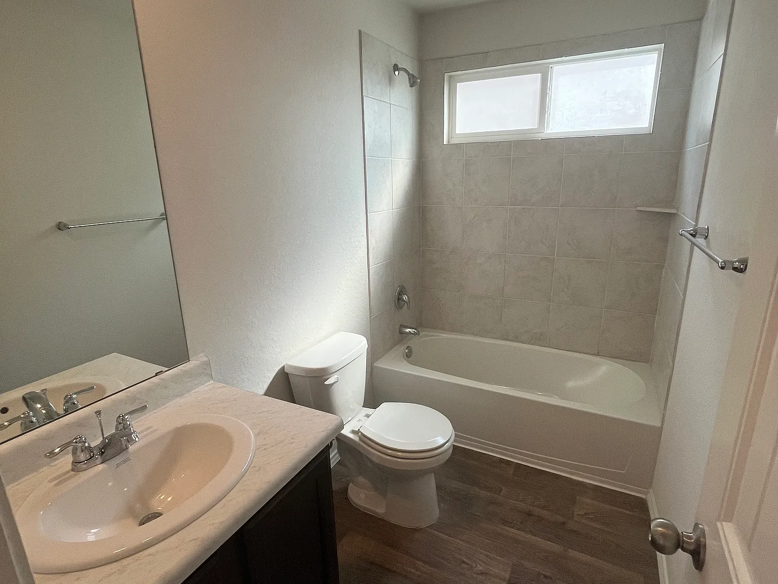 2 bed, 945 sqft, $1,600 — Photo 4