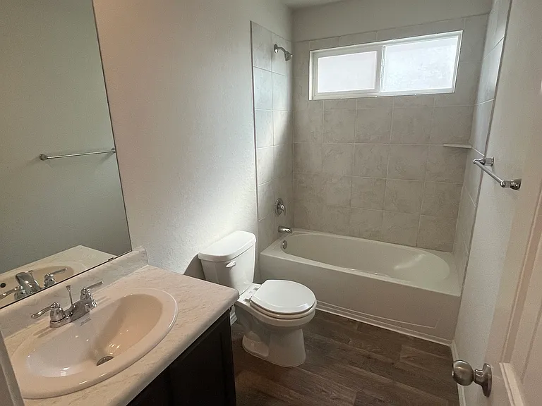4226 Toledo Mist — Photo 4