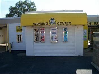 4th image of 711 Market St
