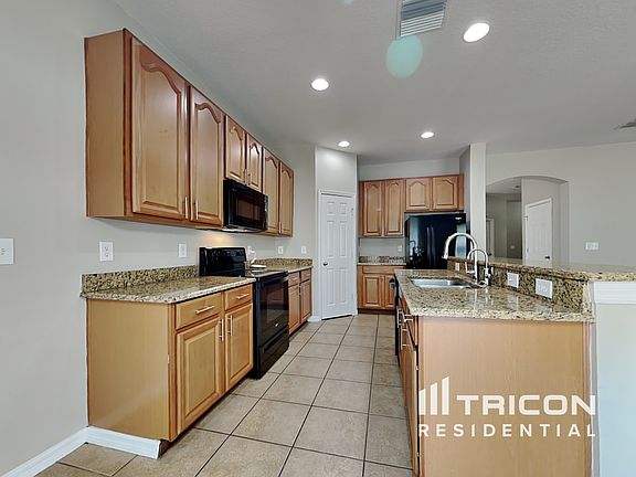 5th image of 10327 Celtic Ash Dr