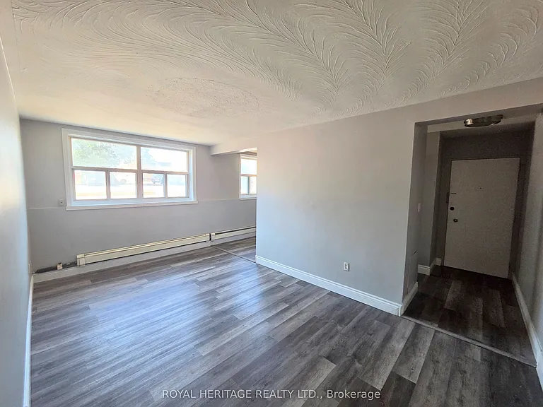 300 Montrave Ave #4 — Photo 2