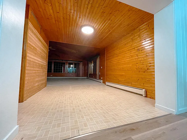 55 Oak St #1 — Photo 16