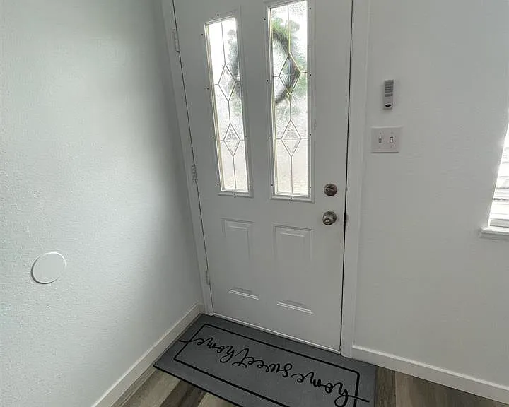254 Beacon Ct #5 — Photo 2
