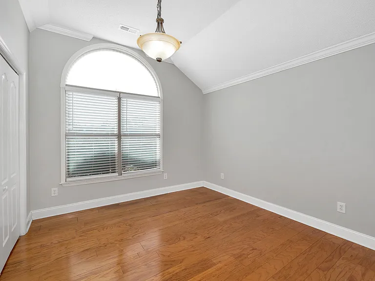105 Wandering Ln — Photo 10