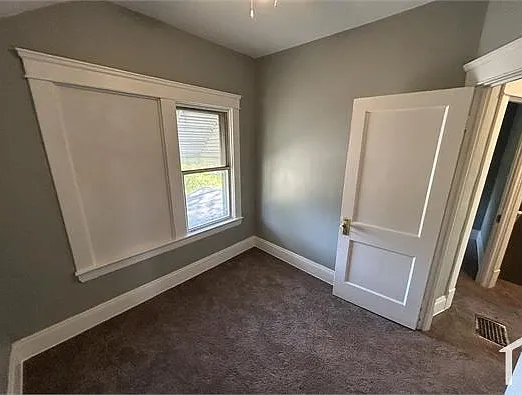 9535 Nelson Ave — Photo 35