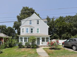 22 Garfield Ave, Maynard, MA 01754