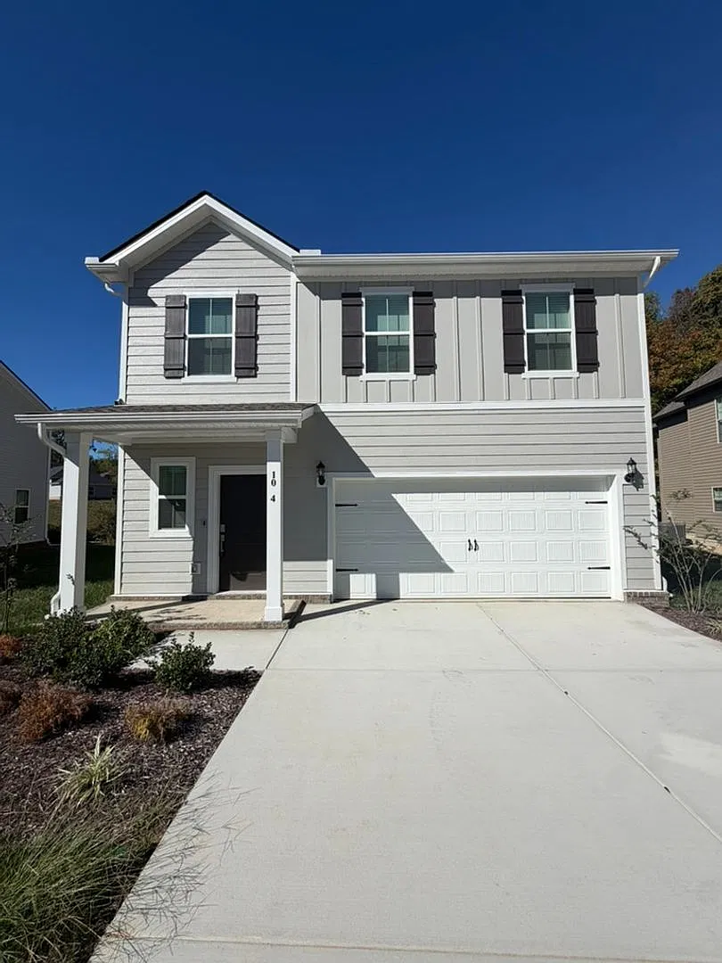 $500 Credit Offered Towards Rent! Brand New Construction Home In Rossview - 4 Beds & 3 Baths — Photo 2