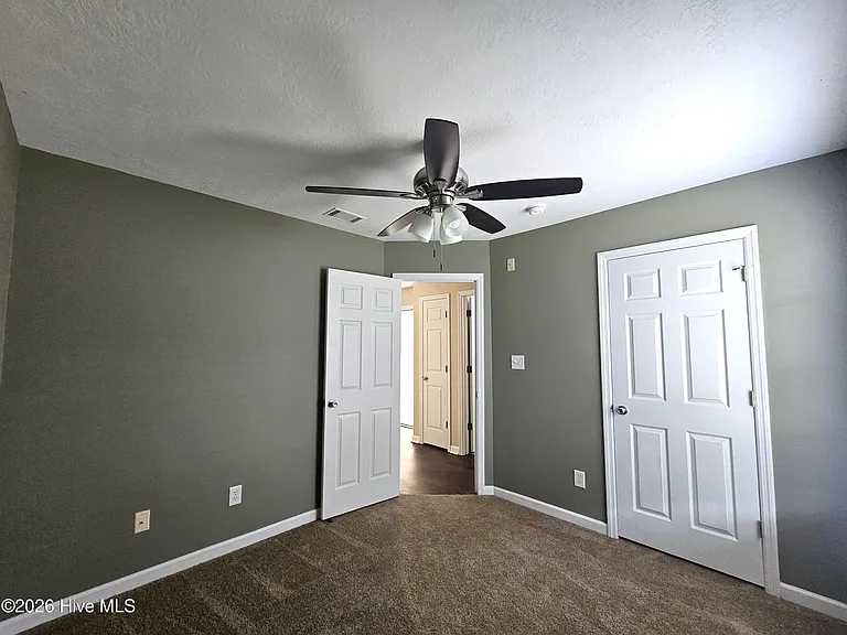 770 Michelle Ct — Photo 16