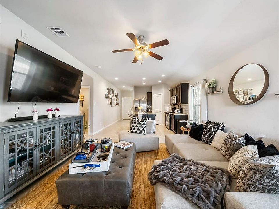 1st image of 3606 McDonough Way