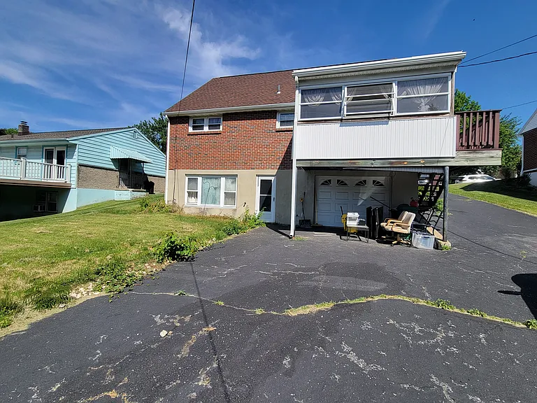 1350 Wingate Ave — Photo 17