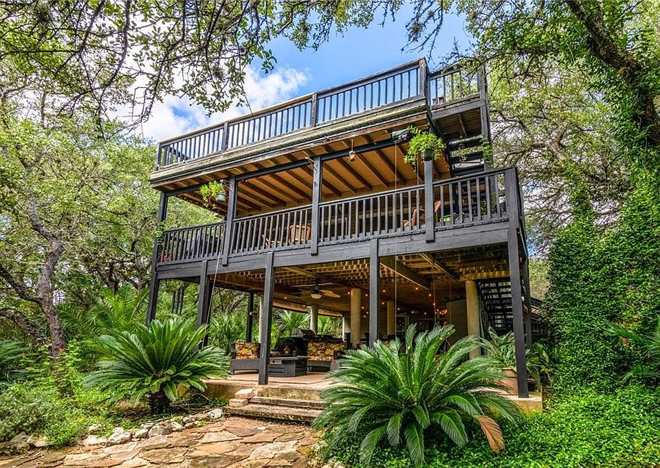 1st image of 577 Serene Woods Cir