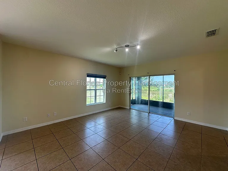 172 Primrose Dr — Photo 10