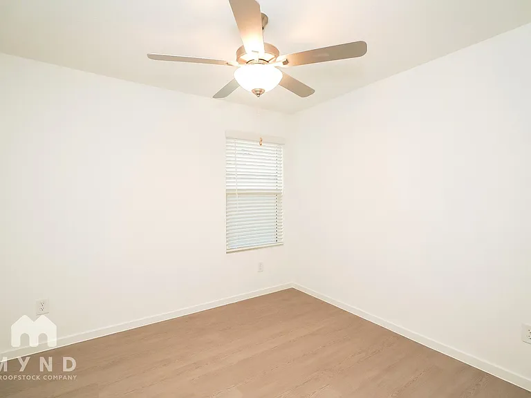 2636 Mistwood Dr — Photo 19