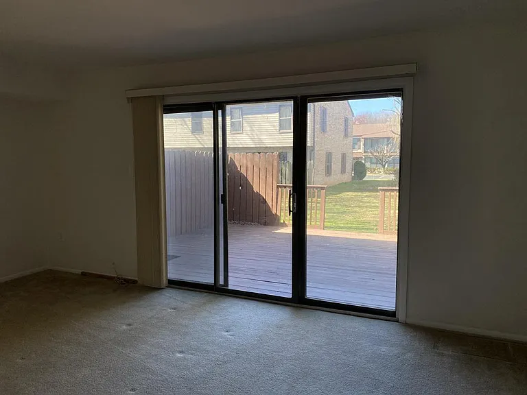 215 East Ct #215 — Photo 10