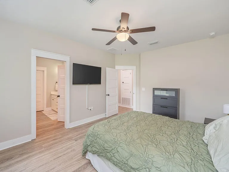 3168 Maple St — Photo 28