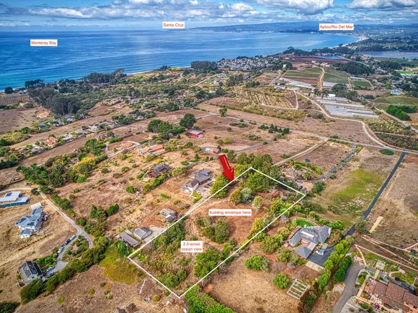 75 Crest Dr, Watsonville, CA 95076