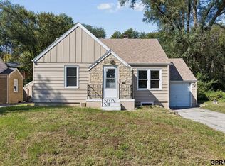 3450 Martin Ave, Omaha, NE 68112