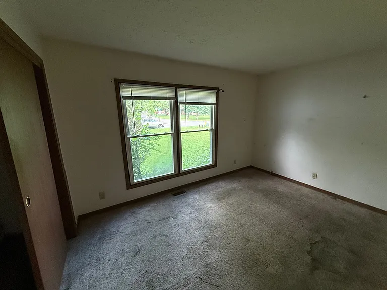 1019 Courtland Avenue — Photo 5
