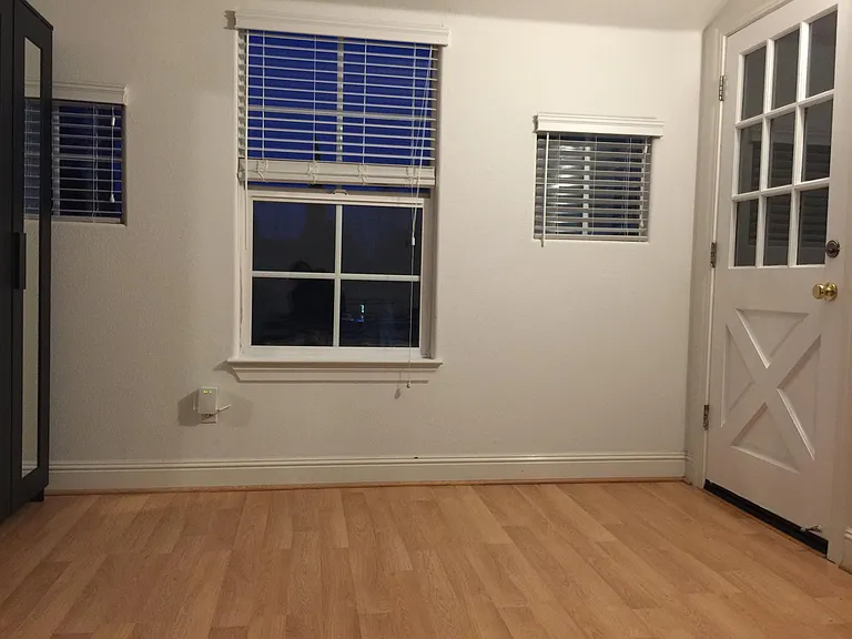 105 Cedar St #B — Photo 11