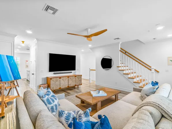 308 W Cannery Row Circle, Delray Beach, FL 33444
