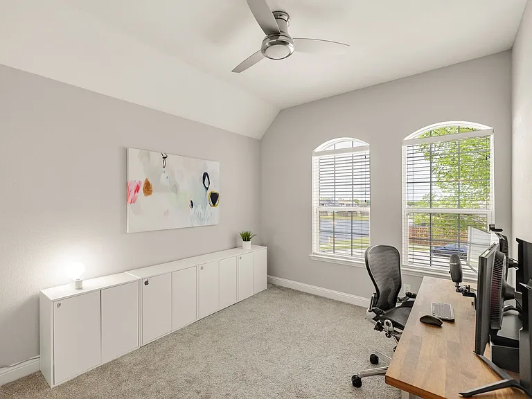 8405 Saint Clair Dr — Photo 30