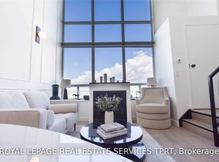 250 Manitoba St #720, Toronto, ON M8Y 4G8