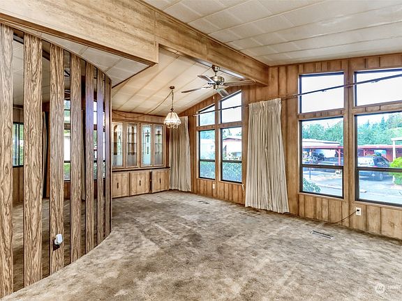 5th image of 8410 37th Street Ct E #40