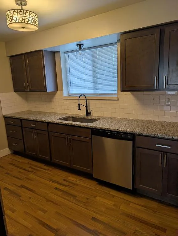 2408 Texel Dr, apt 7 — Photo 1