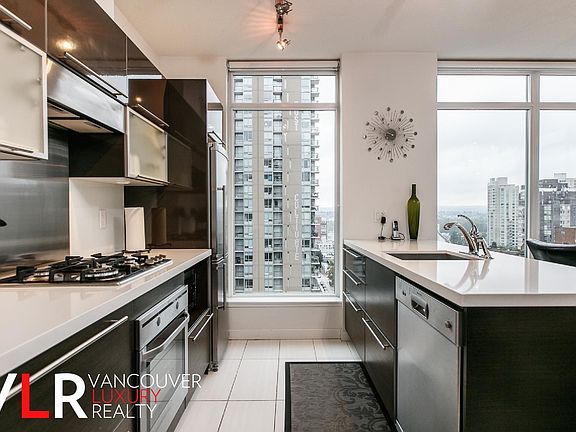 3rd image of 1252 Hornby St #1404