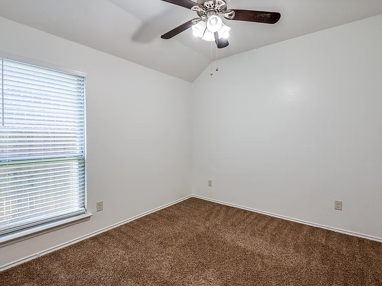 112 Mount Olive Ave — Photo 23