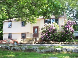 31 Dewey St, Saugus, MA 01906