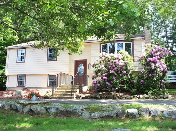 31 Dewey St, Saugus, MA 01906
