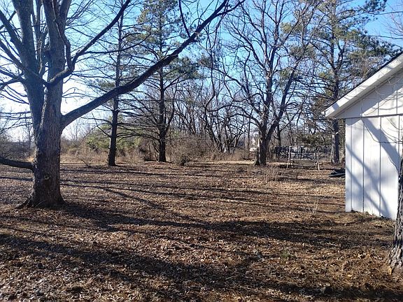 3rd image of 12527 N Greenbriar Rd
