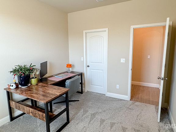 5th image of 9512 Laurel Ridge Ln