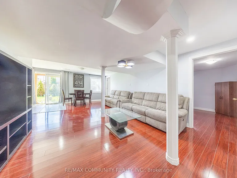 72 Lampman Dr #BASEMENT — Photo 12