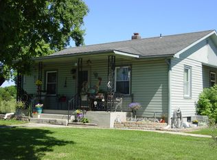 1105 Mural Rd, Galena, MO 65656