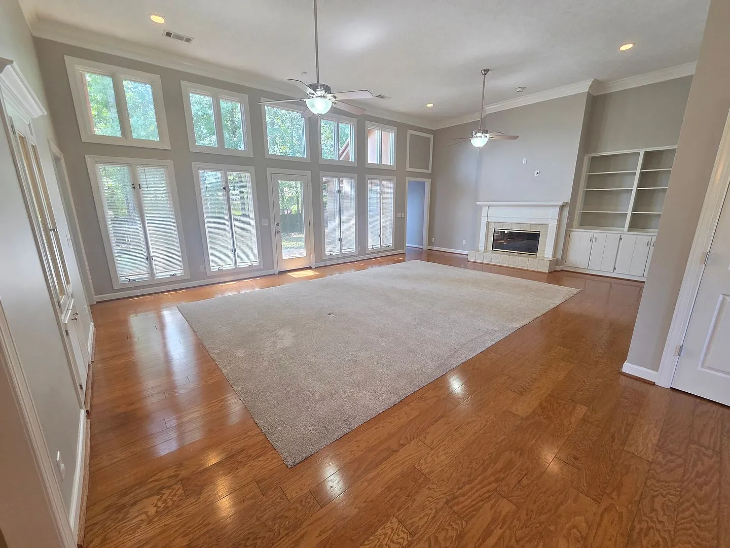 Beaver Run in Midland 2526 sf, Garage, 3 BR 2/5 BA fenced back - neighborhood pool, lake, tennis — Photo 4