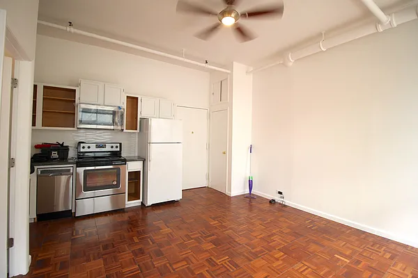 Rented by Alpha Properties NYC I LLC | media 7