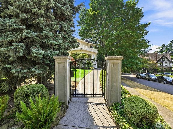 5th image of 1111 Bellevue Place E