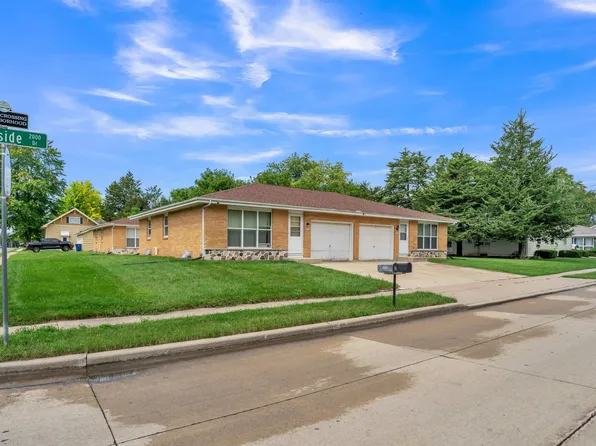 2005 Parkside Dr, Oshkosh, WI 54901