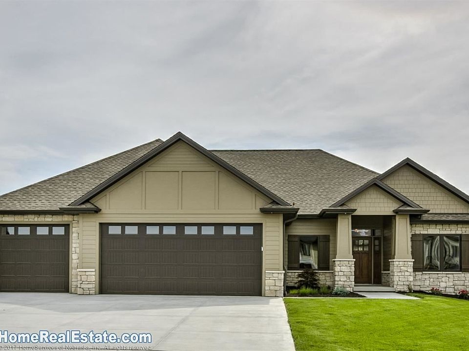 1st image of 8830 Pebble Creek Ct